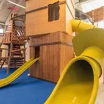 12 Person In Апартаменты