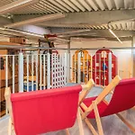 12 Person In Апартаменты *