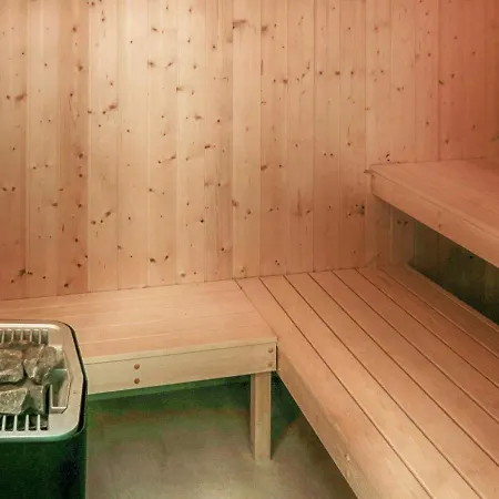 One-bedroom Holiday In 14 *