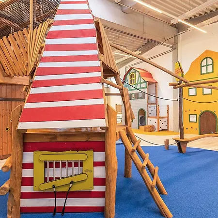 12 Person In * Wendtorf