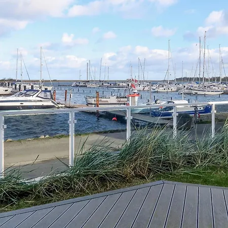 Moderne Marina-Wohnung In Toplage Appartamento *