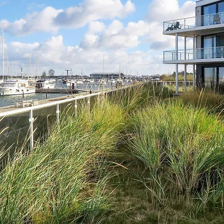 Moderne Marina-Wohnung In Toplage Appartamento