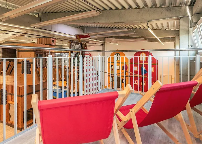 12 Person In Apartamento *
